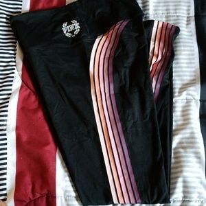 VS Pink ultimate leggings size M